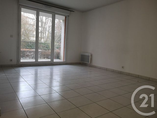 Appartement F3 à louer - 3 pièces - 61.07 m2 - LONGJUMEAU - 91 - ILE-DE-FRANCE - Century 21 Viry Plein Coeur